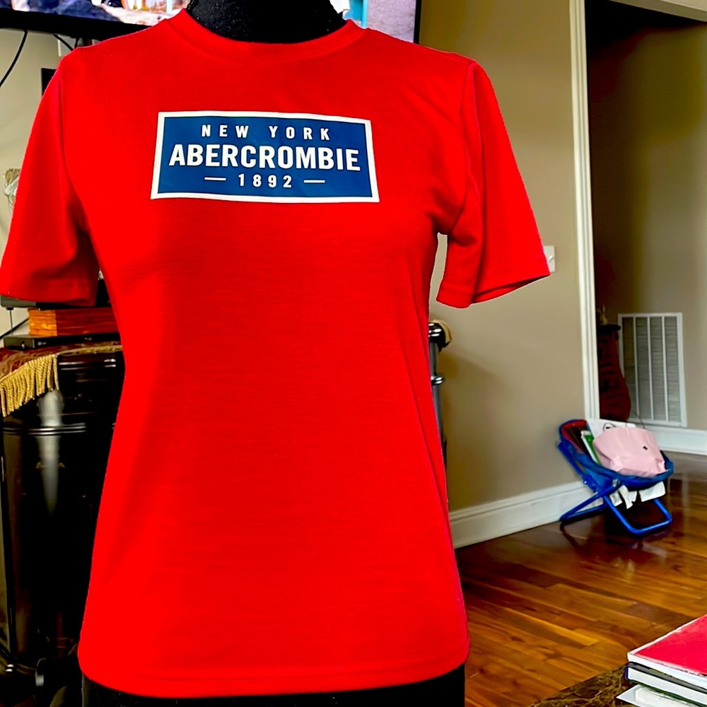 Abercrombie tee